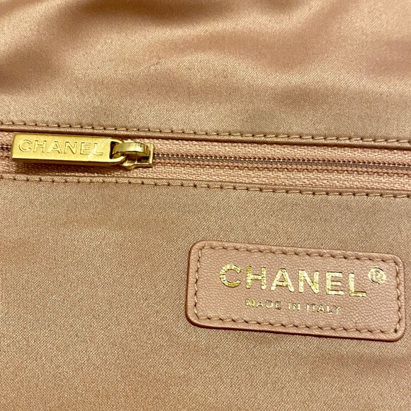 Chanel Handbag - Picture 10 of 12